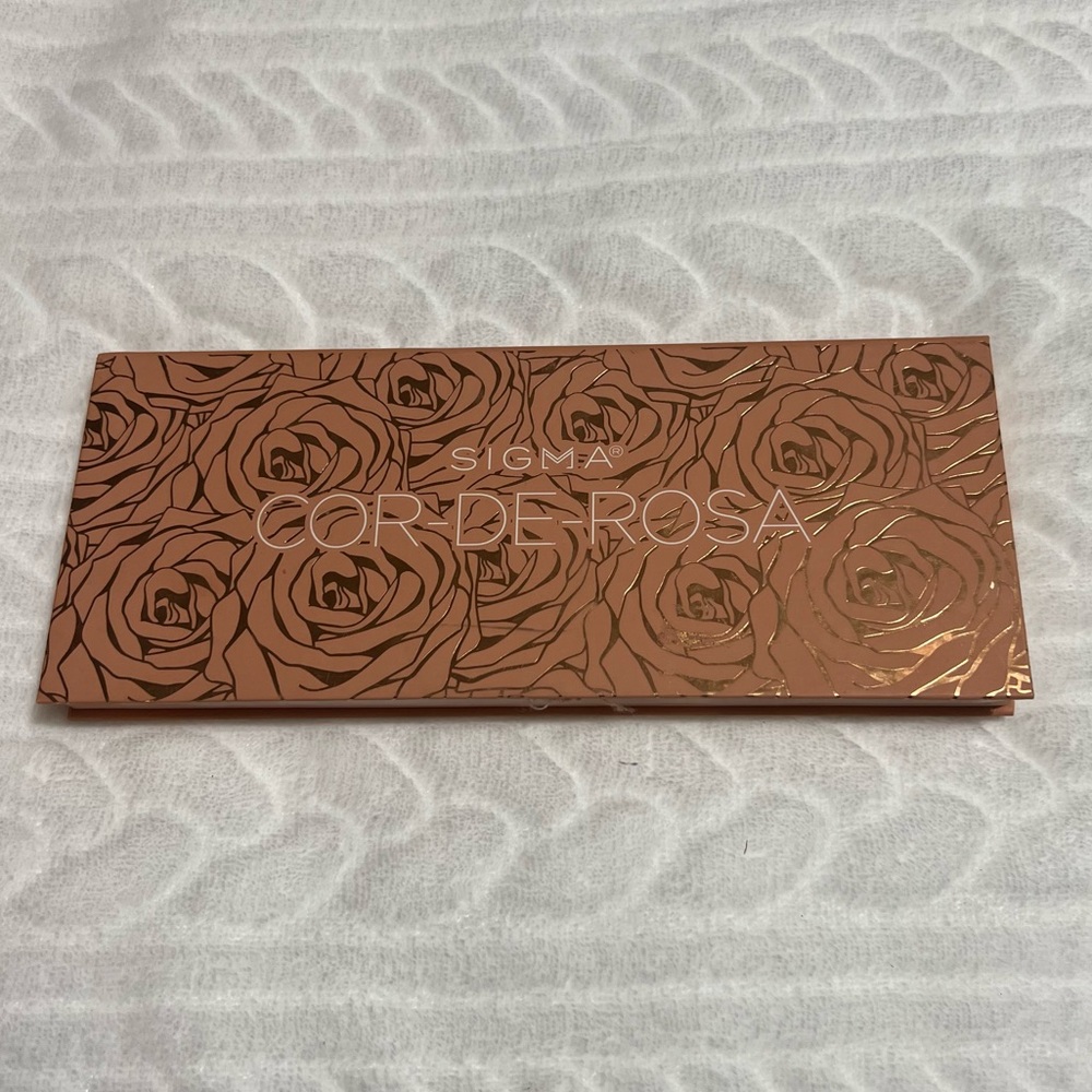 💗 Sigma Beauty - Cor-de-Rosa Eyeshadow Palette - Rose‎ Gold